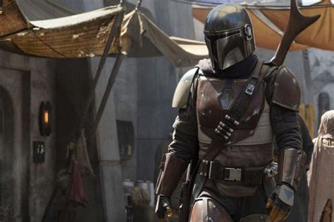 The Mandalorian S01 E01.